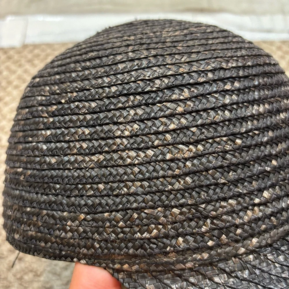 Ladies Saks Fifth Ave Woven Straw‎ Hat with Brim Black and Brown